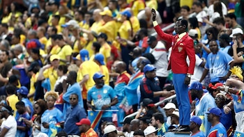 Mundial 2026 | ‘Lumumba Vea’, el hincha más famoso de RD Congo, reaccionó a la derrota con Colombia: “La guerra continúa”