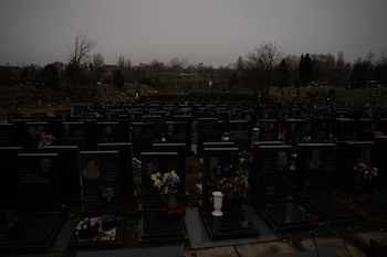 Las lápidas del cementerio de