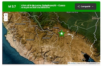 Mapa satelital de Perú con relieve terrestre y una estrella verde que marca un epicentro sísmico cerca de Cusco, Perú. La magnitud es 3.7