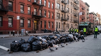 El drástico plan de Nueva York para decirle adiós a las bolsas de basura en las aceras