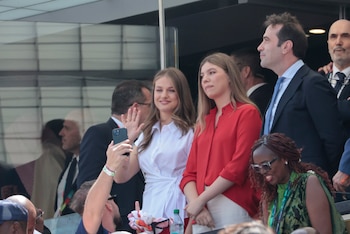 La princesa Leonor y la infanta Sofía en la final del Mundial de fútbol. EFE