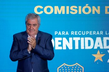 Jorge Amor Ameal aplaude, presidente del Club Atlético Boca Juniors (Foto: EFE)