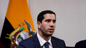 Ecuador analiza opciones de generación