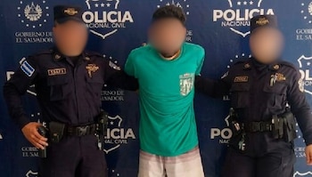 Policía Nacional Civil detuvo en Morazán a hombre presuntamente por hurto de un vehículo. (Cortesía: PNC El Salvador)
