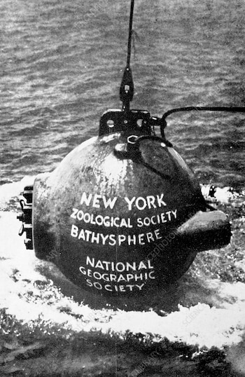 La esfera de acero, precursora