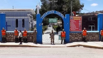 Cementerio Central de Juliaca (Puno).