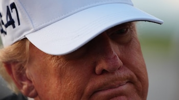 Trump critica a la Corte Suprema por el fallo sobre el voto por correo