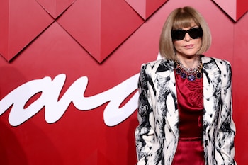 El ajuste perfecto de las prendas es fundamental para lograr sofisticación sin sacrificar comodidad