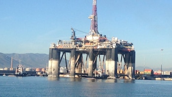 El precio del petróleo baja