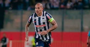 Paolo Guerrero se pierde el clásico ante Universitario: Alianza Lima confirmó la gravedad de su lesión y tiempo de para.