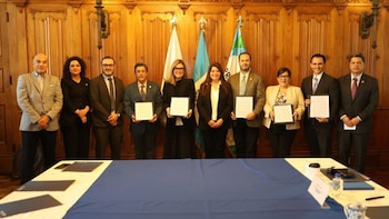 El gobierno y el sector exportador de Guatemala formalizan acuerdo para digitalizar el comercio