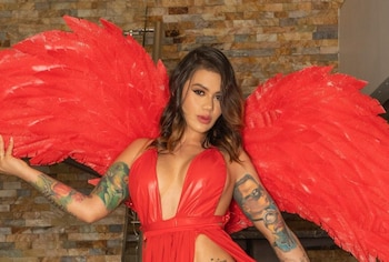 Cintia Cossio, tras insistentes preguntas