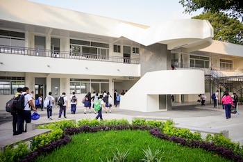 El retorno a las aulas en El Salvador se definió después de una evaluación de las condiciones meteorológicas y de seguridad. (Cortesía: Secretaría de Prensa)