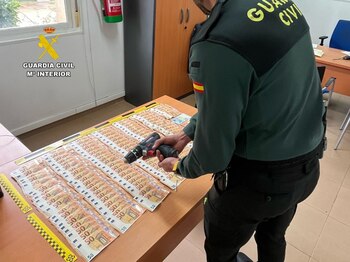 La Guardia Civil detiene a un timador que robó 8.000 euros en la ruleta. (Imagen: Guardia Civil)