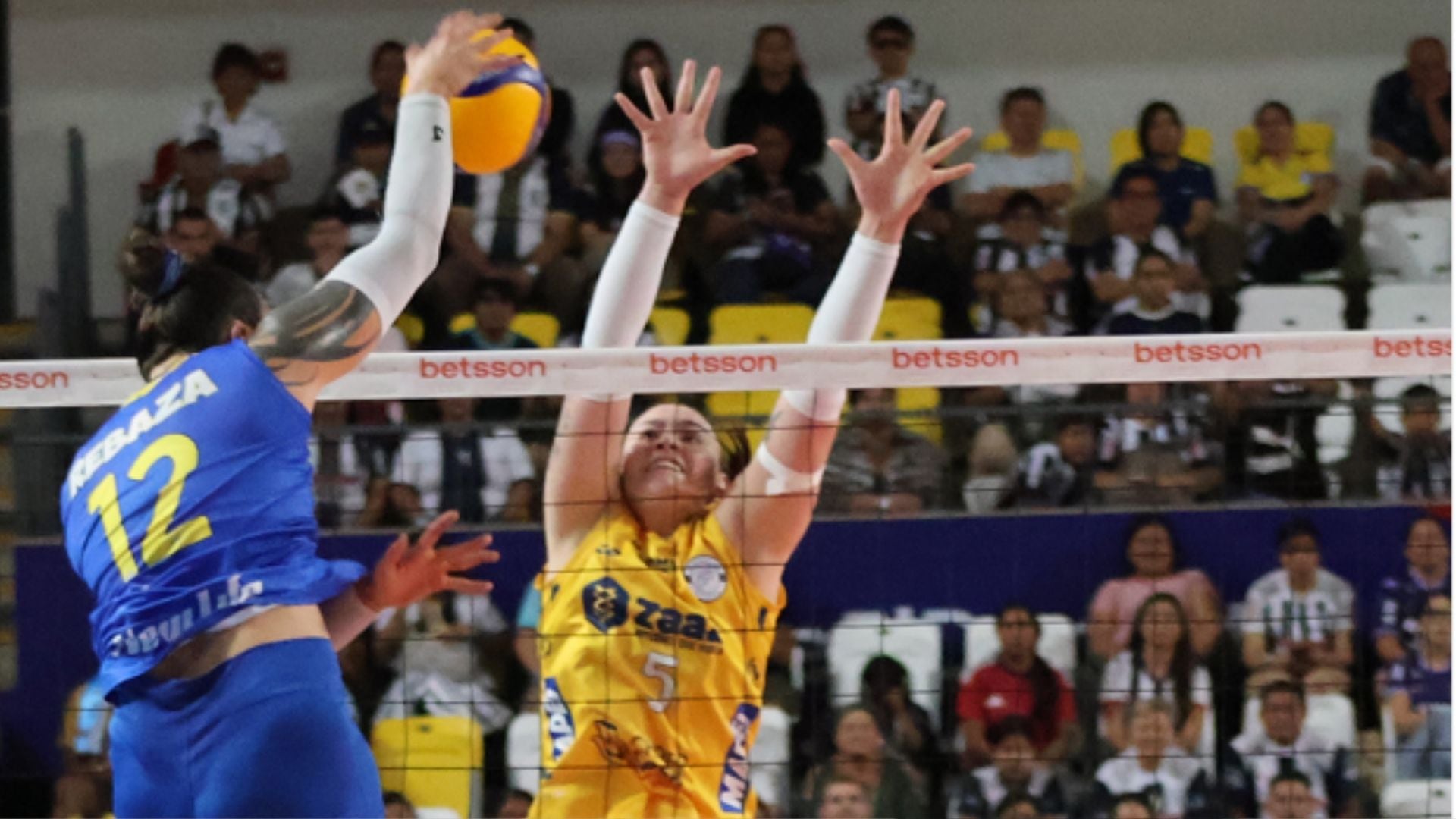 Triunfo de autoridad de Rebaza Acosta por 3-2 sobre Atenea con una nueva exhibición de Sofía Neves en la Liga Peruana de Vóley 2026/27