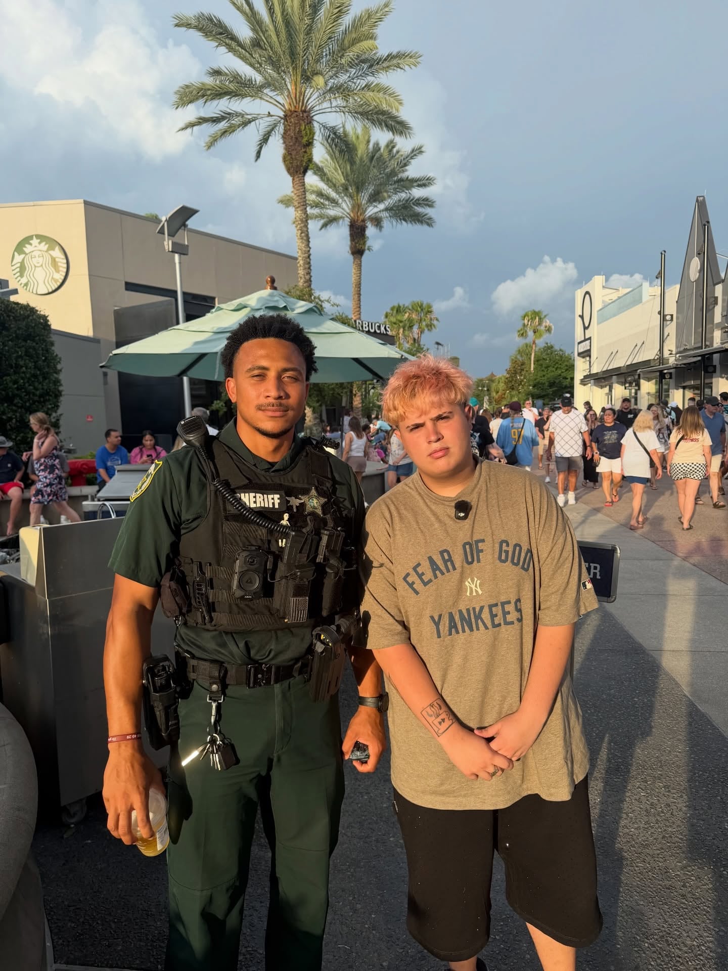 La Oficina del Sheriff de Miami-Dade arrestó a Mármol y Perrotta por interferir con un evento deportivo o de entretenimiento en Florida