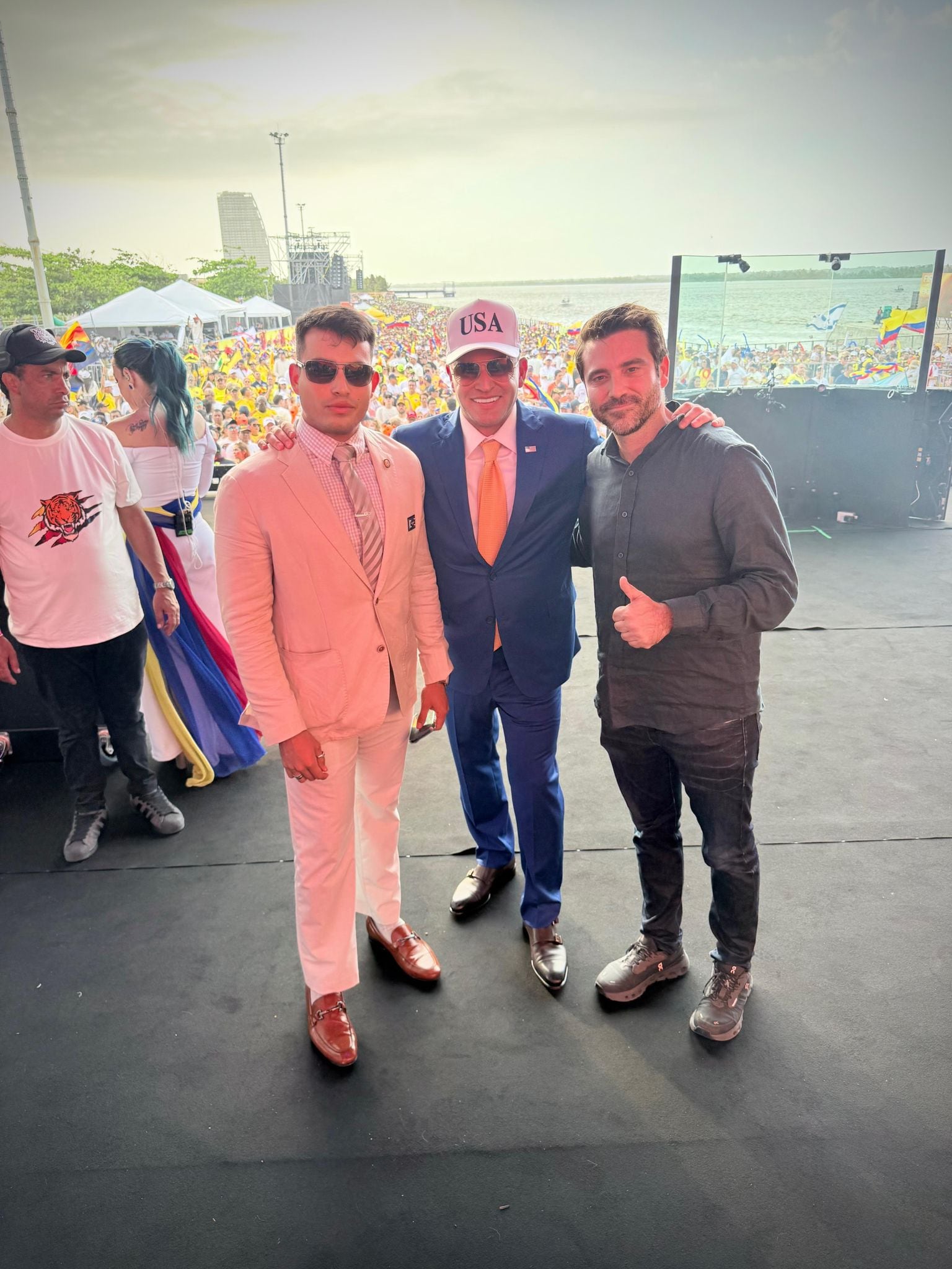 Infobae conoció detalles de la presencia de Dan Newlin, amigo de Donald Trump, en el cierre de campaña de Abelardo de la Espriella en Barranquilla - Infobae