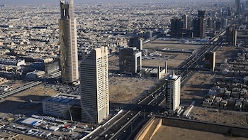 Arabia Saudí denuncia el disparo de seis misiles balísticos contra la provincia de Riad, que acoge la capital