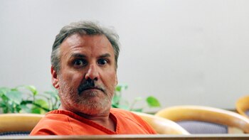 Una tarjeta de memoria robada reveló imágenes macabras que llevaron a un hombre a juicio por dos asesinatos