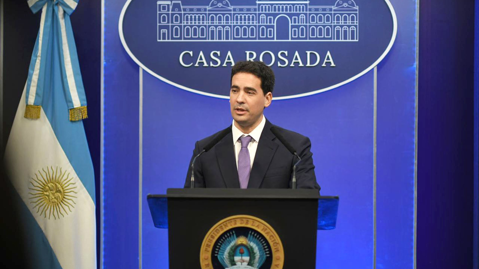 Adrián Ravier realizó su primera conferencia de prensa en Casa Rosada (Presidencia)