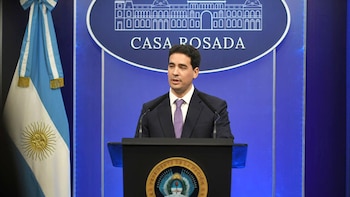 Adrián Ravier realizó su primera conferencia de prensa en Casa Rosada (Presidencia)