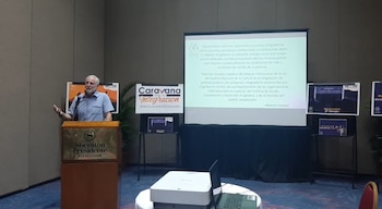 Alejandro Gutman durante la conferencia