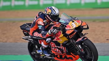 Bezzecchi arrasa, Acosta se pone