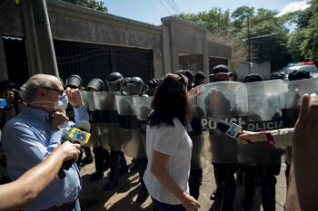 La ilegalización de esas 100