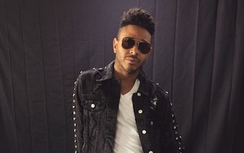 El cantante se prepara para