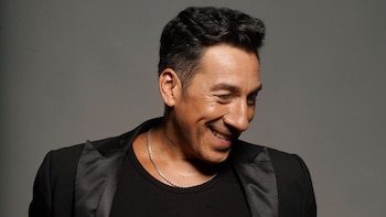 Ariel Ardit vuelve a brindar su versión personal del cancionero de Sandro, nominada al Gardel 2026