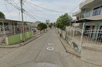 Policía Cayó del techo de