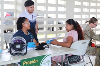 Programa permite ampliar la cobertura hacia comunidades que antes carecían de atención médica regular. (Minsa)