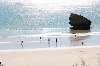 Vista de la playa de la Torre de la Higuera en Matalascañas. (Rocío Ruz / Europa Press)