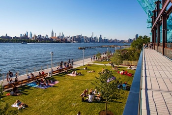 El frente costero del East River se convirtió en uno de los principales atractivos turísticos de Brooklyn.