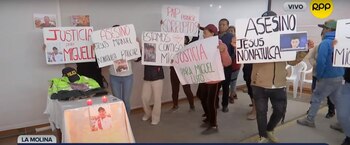 Familiares de policía fallecido en