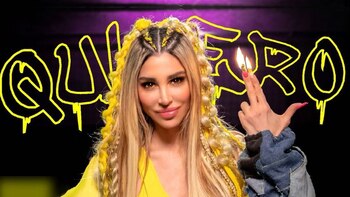 Stefy Xipolitakis y su hermana