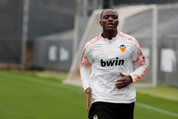 03/12/2019 Diakhaby entrenando con el