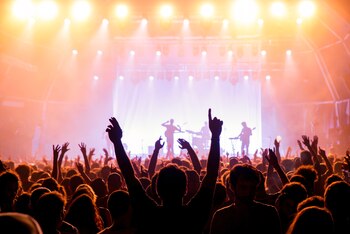 Un concierto de rock (AdobeStock)