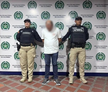 El capo de ‘The Devils’ mantenía un bajo perfil en exclusivos conjuntos residenciales de Cerritos, utilizando vehículos de lujo para pasar inadvertido - crédito Policía