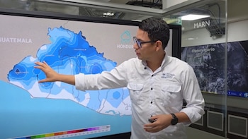 El especialista del MARN señaló que el ambiente seguirá elevado en el oriente y en puntos de La Paz y San Vicente, con registros que podrían rondar 41°C en el territorio nacional.