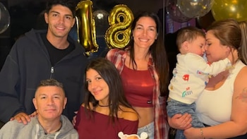 Pablo Lescano celebró los 18 años de su hija Marita y se mostró a pura ternura junto a su nieto
