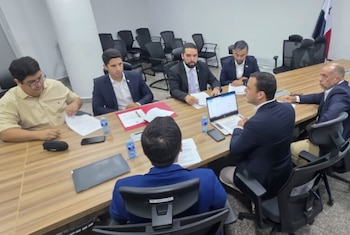Miembros de la LPF se reúnen con diputados, para actualizar la legislación en cuanto a las prácticas malsanas en el fútbol. Tomada de la LPF
