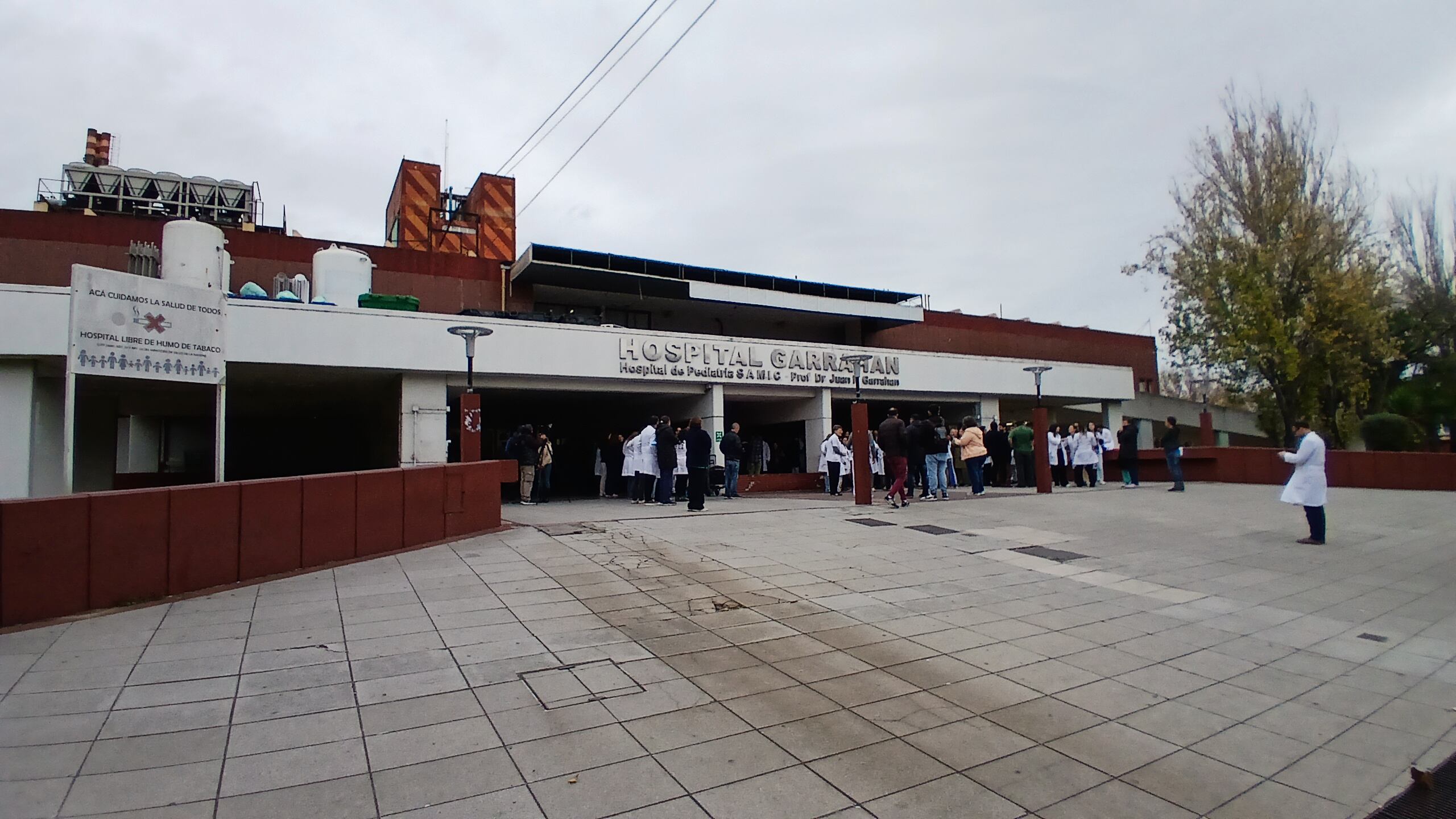 Los trabajadores del Garrahan continúan con su reclamo salarial