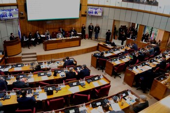 Fotografía de archivo de la vista de una sesión del Congreso Nacional en Asunción (Paraguay). EFE/ Andrés Cristaldo