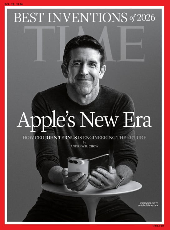 John Ternus junto al iPhone Duo protagonizan la portada de la revista Time sobre los mejores inventos de 2026. (TIME)
