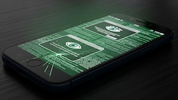 Funciones del celular y de apps que ayudan a protegerte de software espía