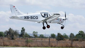 Así es el avión 100