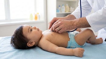 Bronquiolitis en menores de 2 años: qué revela la suba de casos en esta temporada