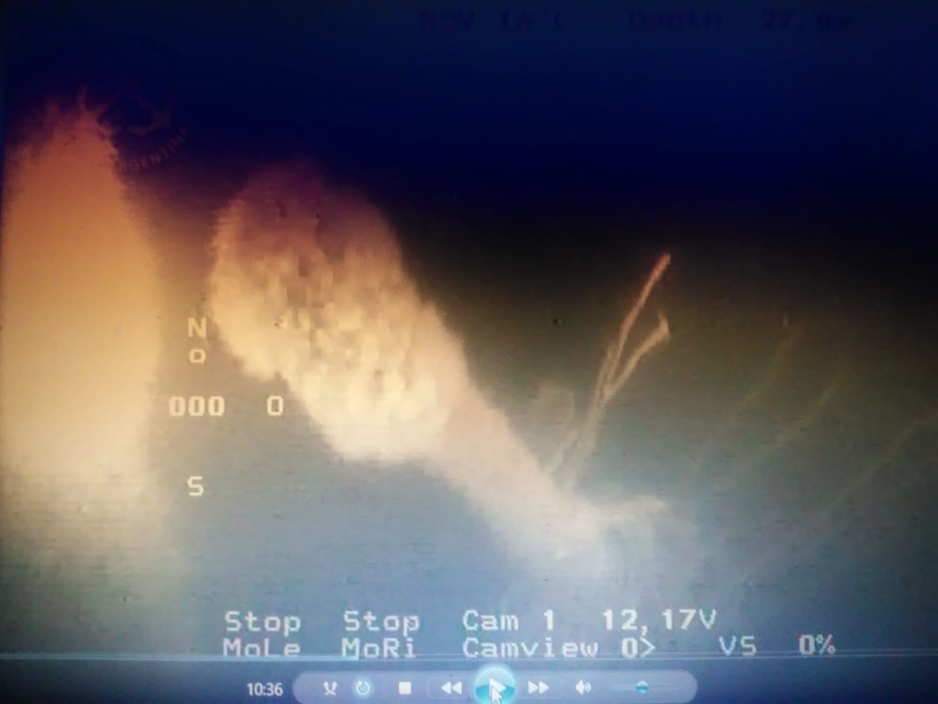 Imagen del periscopio del submarino nazi tomada por la expedición oficial de la Prefectura Naval Argentina