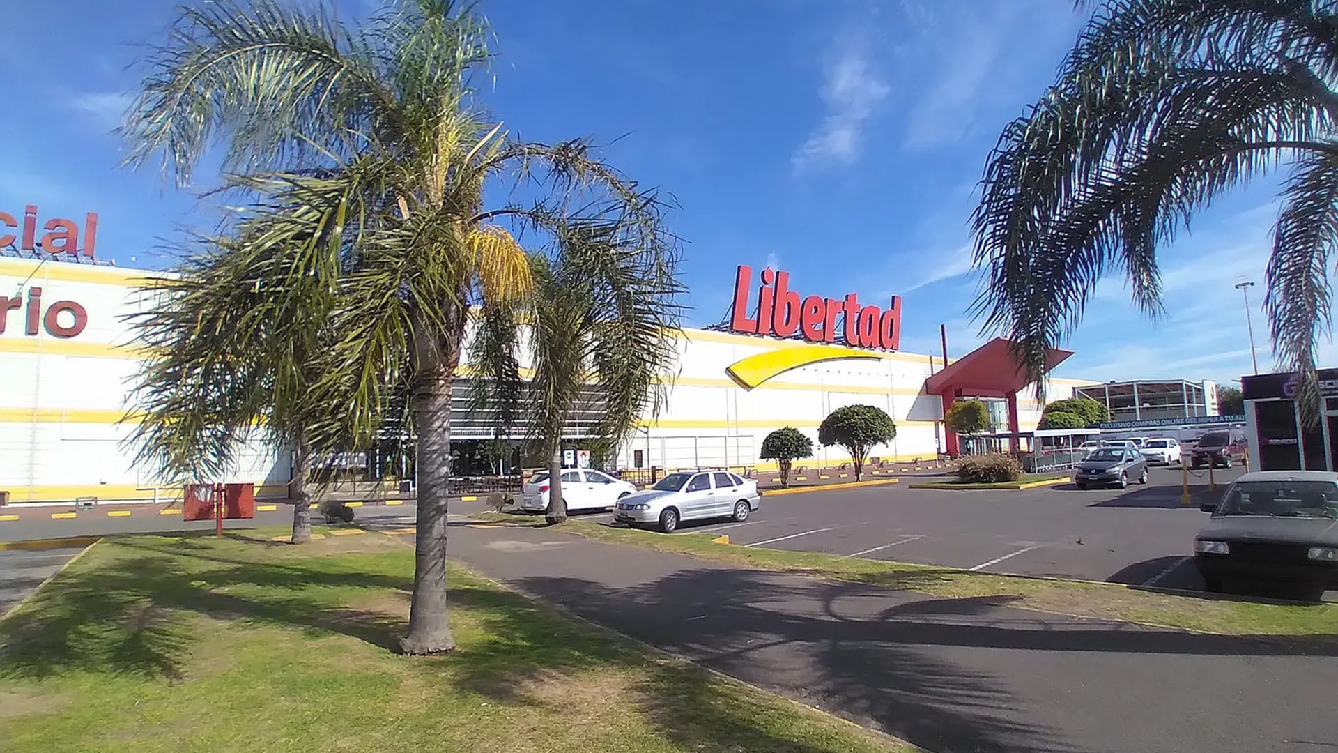 El Grupo Libertad inició sus actividades en 1986 en la ciudad de Córdoba como un emprendimiento familiar dedicado al transporte y fraccionamiento de azúcar